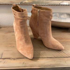 Sam Edelman size 7 never worn camel color suede booties
